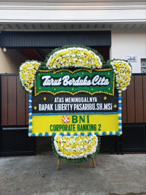 Papan Bunga Duka di Kosiwo