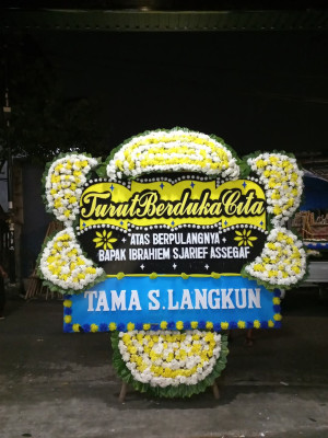 Papan Bunga Duka di Kosiwo